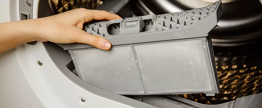 Signs Of A Clogged Dryer Lint Trap in Flower Mound, Texas